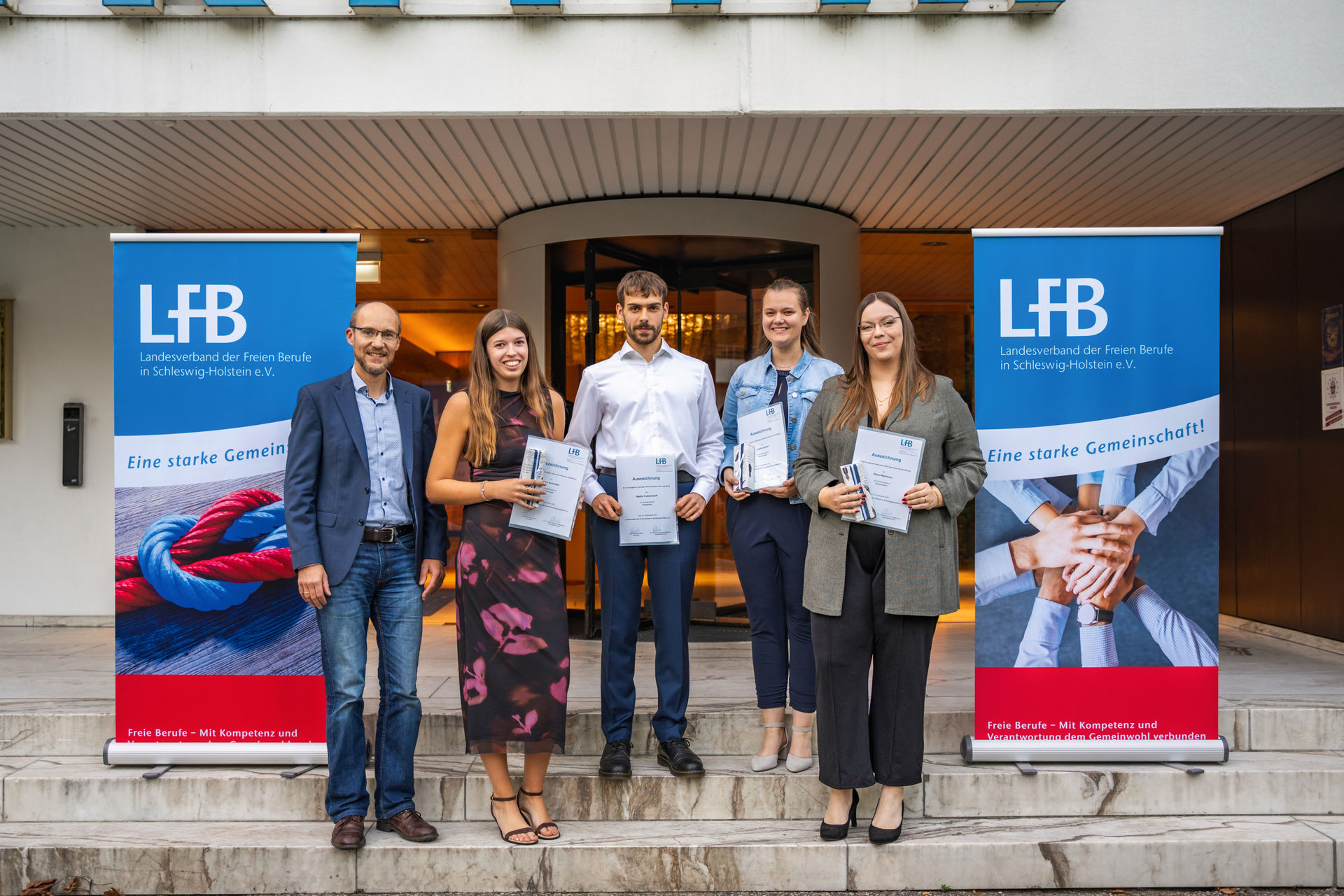 Gruppe AIK web Gruppe AIK web